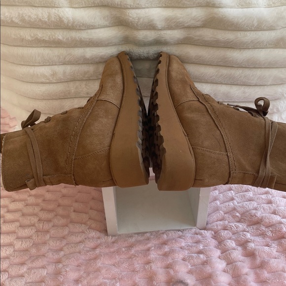 BearPaw Women's Brown Suede Lace Up Boots - Picture 10 of 11